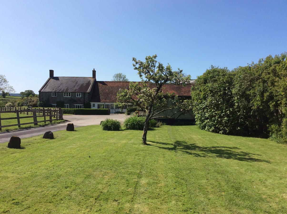 Moors Farmhouse Bed & Breakfast East Knoyle Bagian luar foto